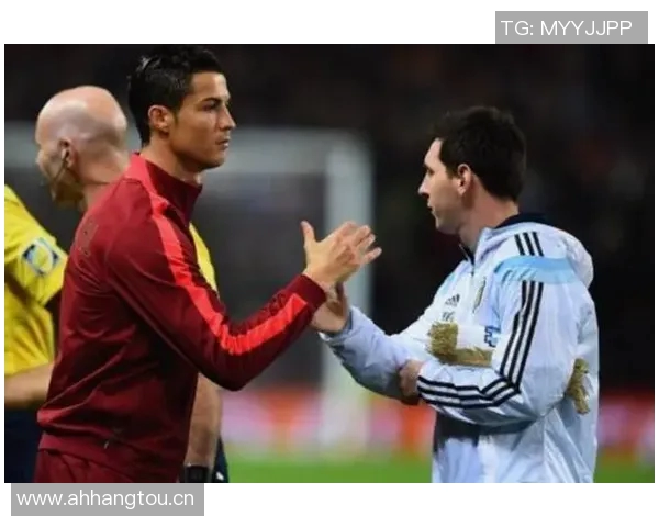 梅西禁区低射中柱阿连德远射击中横梁运气不佳令人惋惜