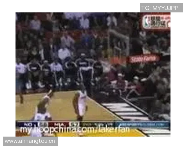 詹姆斯密切关注湖人动态路威建议他全力以赴争夺冠军