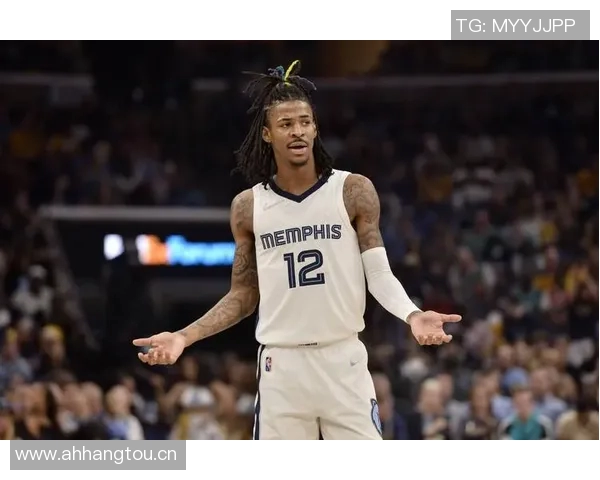 克莱与莫兰特出战数据对比31岁克莱伤后复出304场22岁莫兰特仅206场